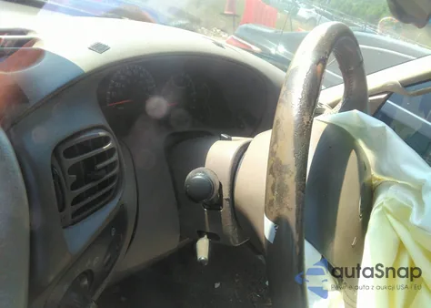 2002 Ford F-150 Lariat/Xlt из США, поврежденный, VIN 1FTRW07L02KB72042